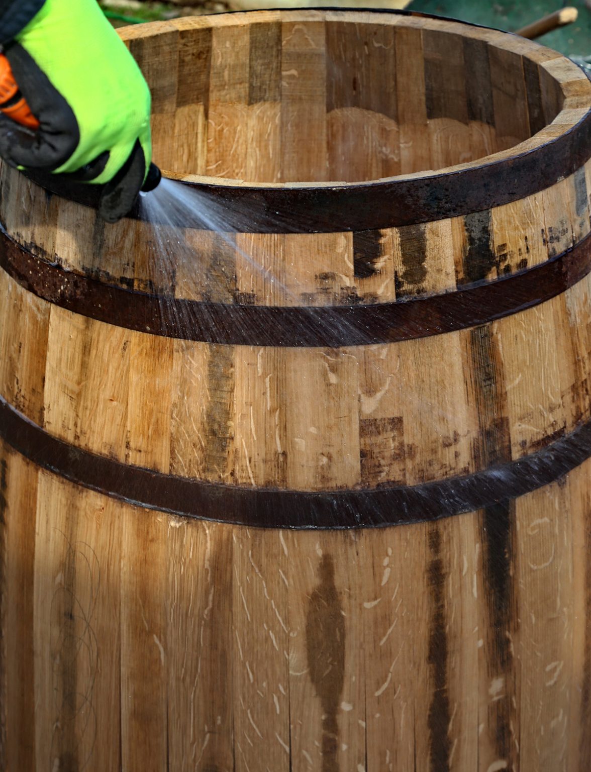 Why Do They Burn the Inside an Oak Barrel? Oak Barrels